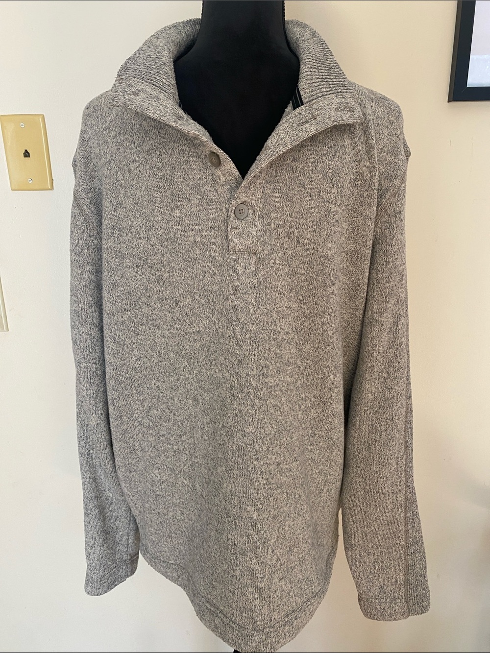 Van Heusen Men’s Classic Fit Mock Neck 1/4 Button Pullover Sweater Sz Large